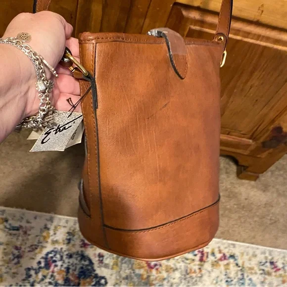 VNTG Etra Vegan Leather Woven purse bag chic boho hippy vibes - Picture 15 of 16